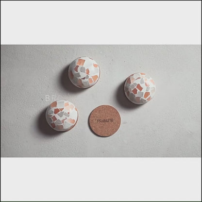 Broken Light Mochi